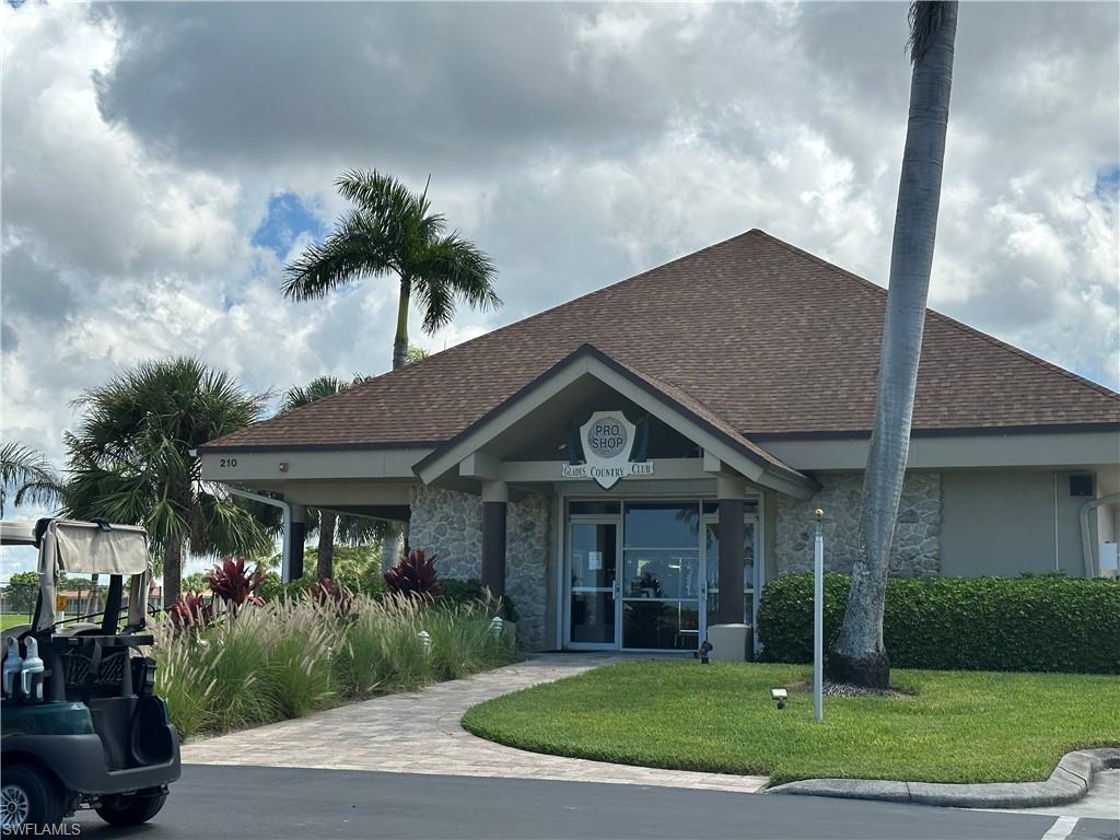 GLADES COUNTRY CLUB - Residential