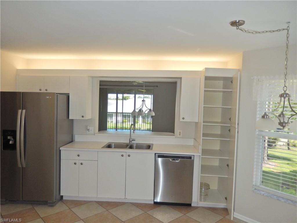 WILLOWBROOK - Residential