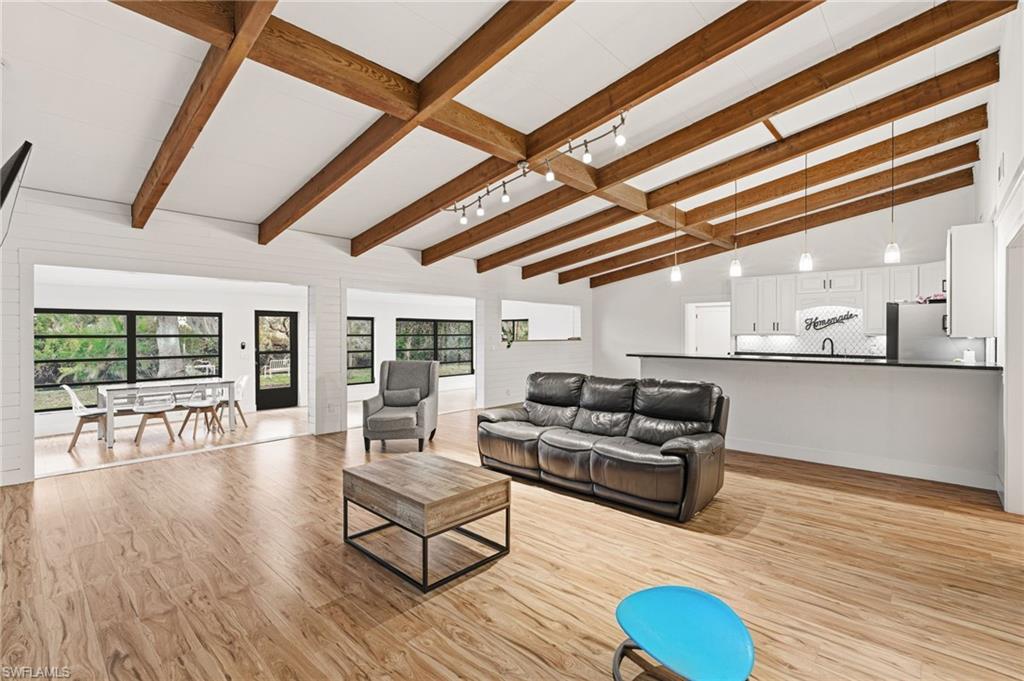 PUNTA GORDA - Residential