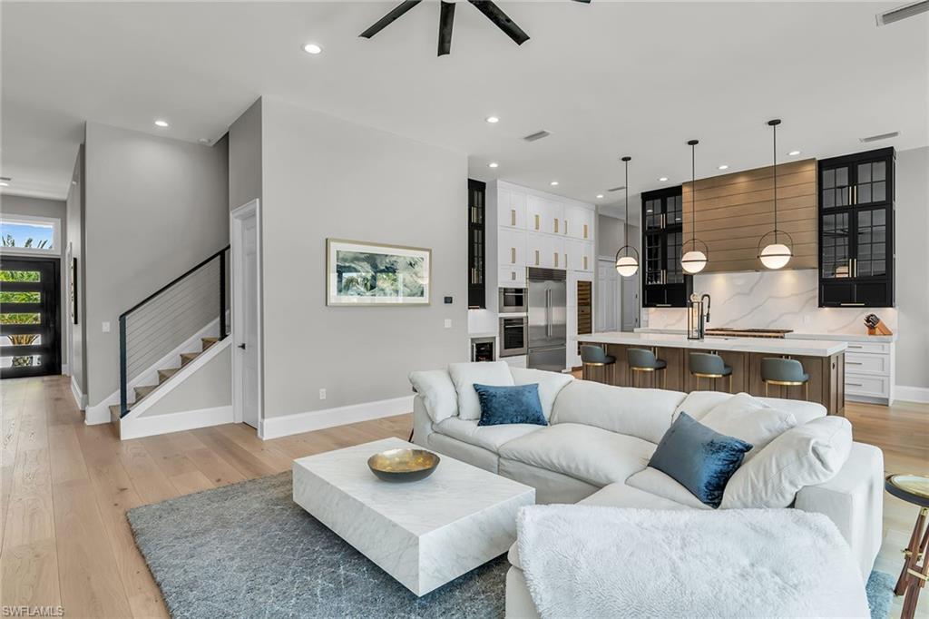 1631 Galleon CT