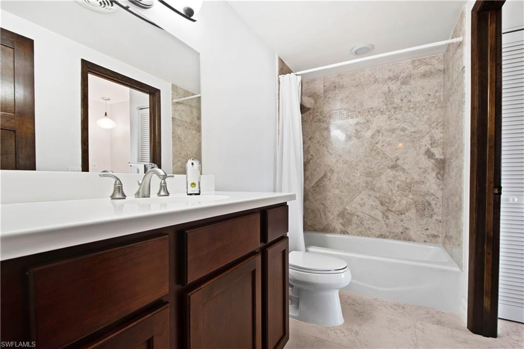 MARCO TOWERS - Residential