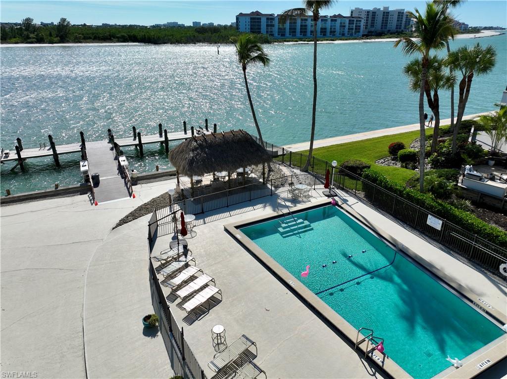 MARCO TOWERS - Residential