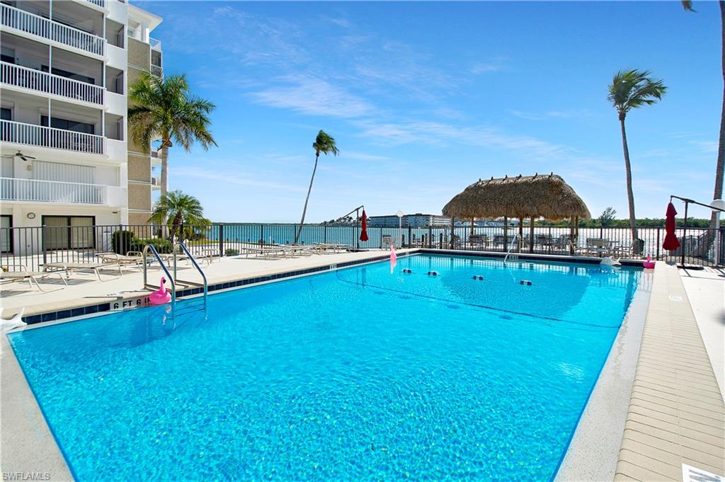 MARCO TOWERS - Residential