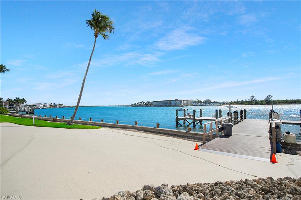 MARCO TOWERS - Residential