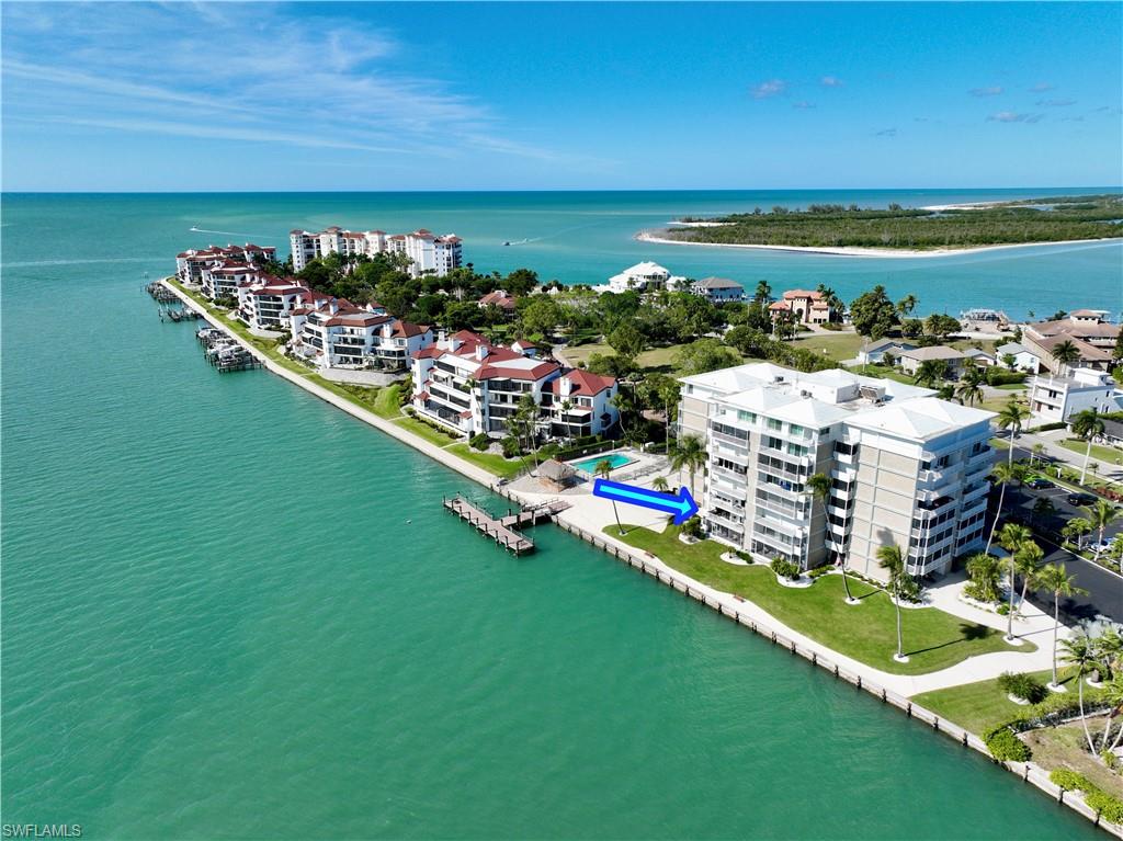 MARCO TOWERS - Residential