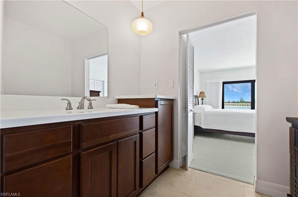 MARCO TOWERS - Residential