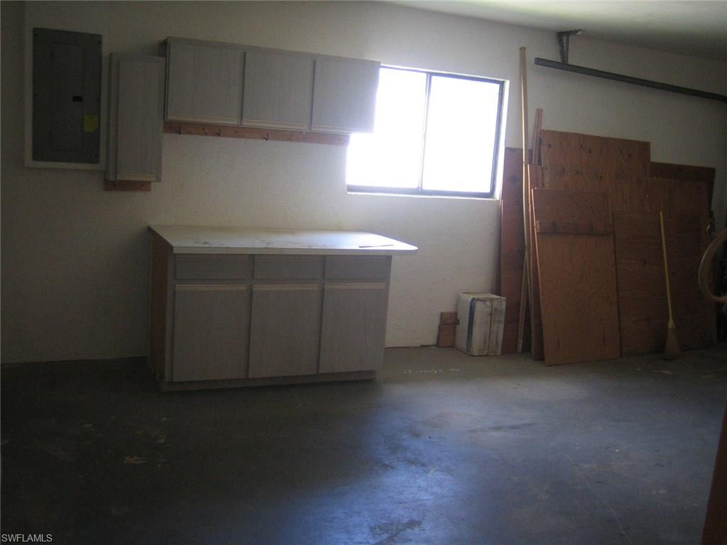 NAPLES PARK - Residential