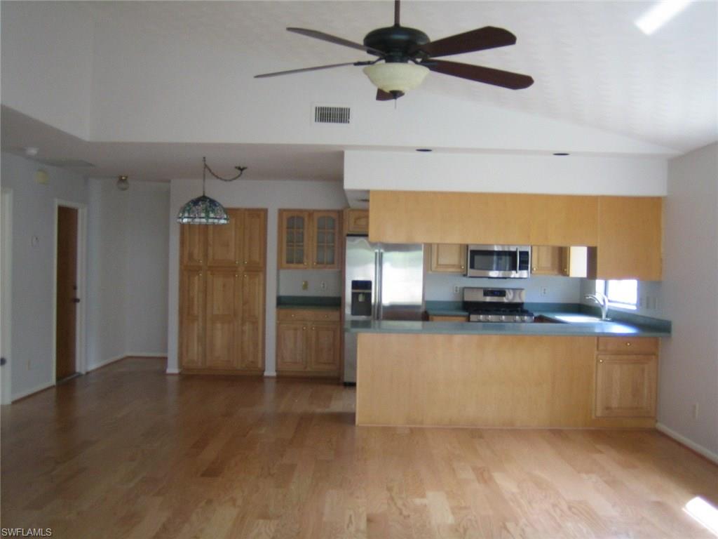 NAPLES PARK - Residential