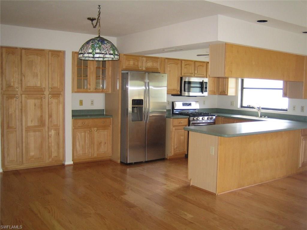 NAPLES PARK - Residential