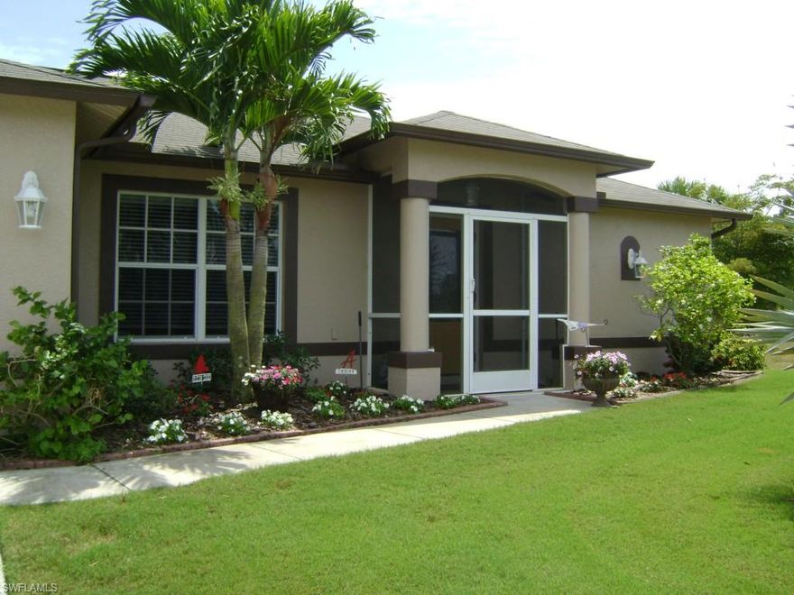 ***CASH SALES ONLY***WOW***WATER VIEW***SOUTHERN EXPOSURE***GARDEN SETTING***A REAL GEM***House is as neat as a pin--the grounds are a garden--beautiful view of a fresh water lake---this place has everything---wood floors through out---granite kitchen top--stainless appliances---screened patio the length of the house--fenced back yard---owner occupied---call listing agent for showings---short notice OK