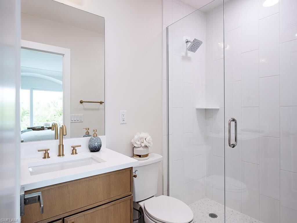 COLONY GARDENS - Residential