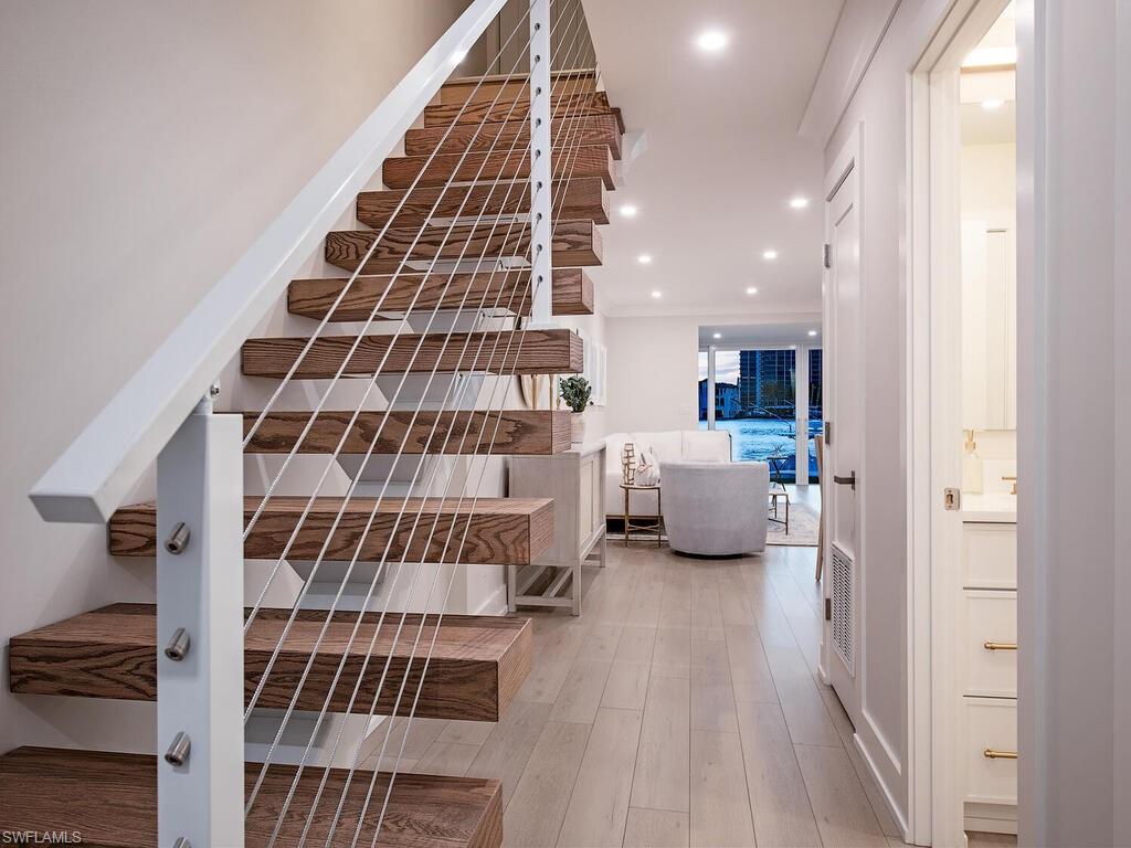 COLONY GARDENS - Residential