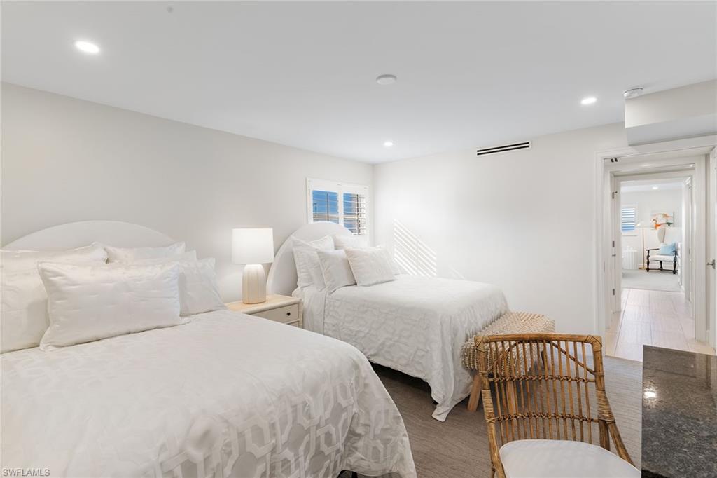 DIPLOMAT - Residential