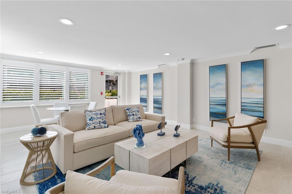 DIPLOMAT - Residential