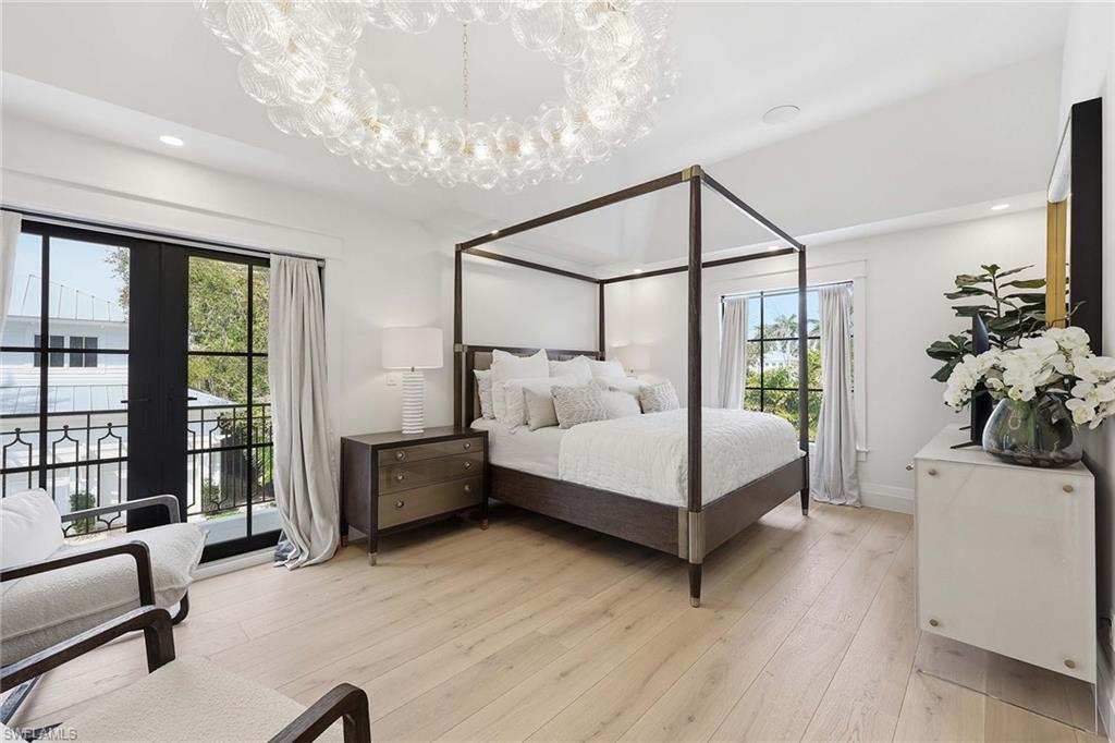 OLDE NAPLES - Residential