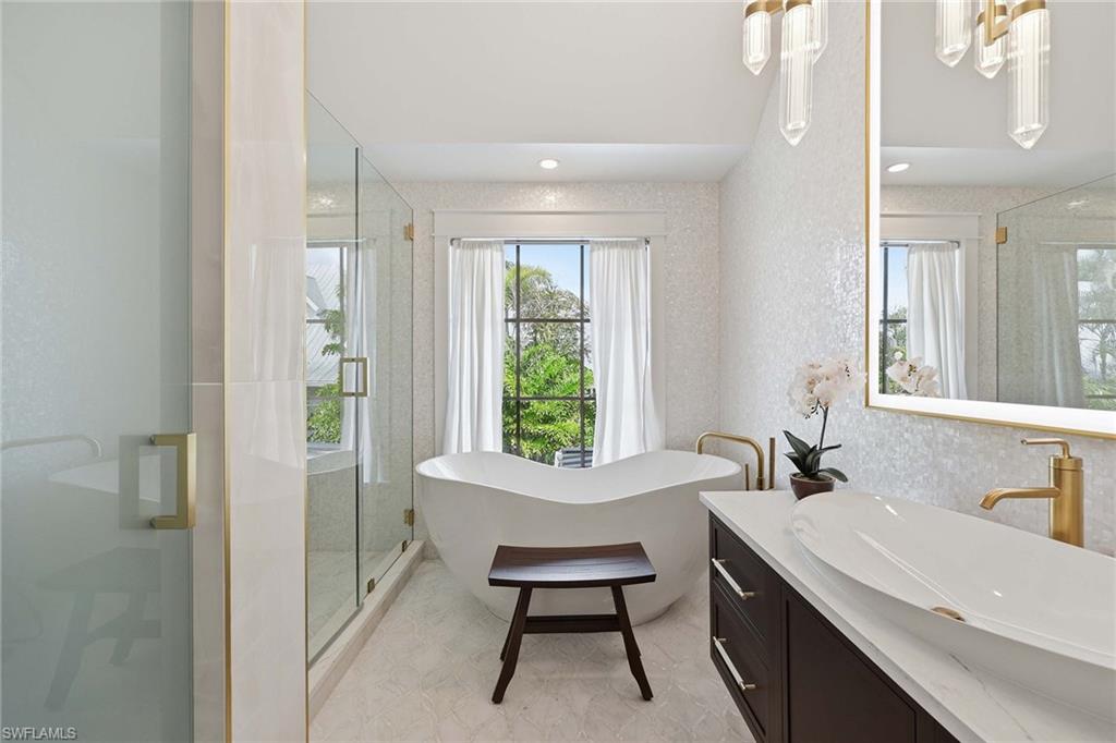 OLDE NAPLES - Residential