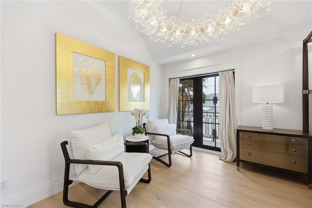 OLDE NAPLES - Residential