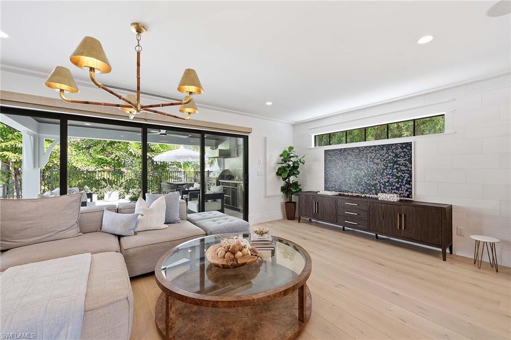 OLDE NAPLES - Residential