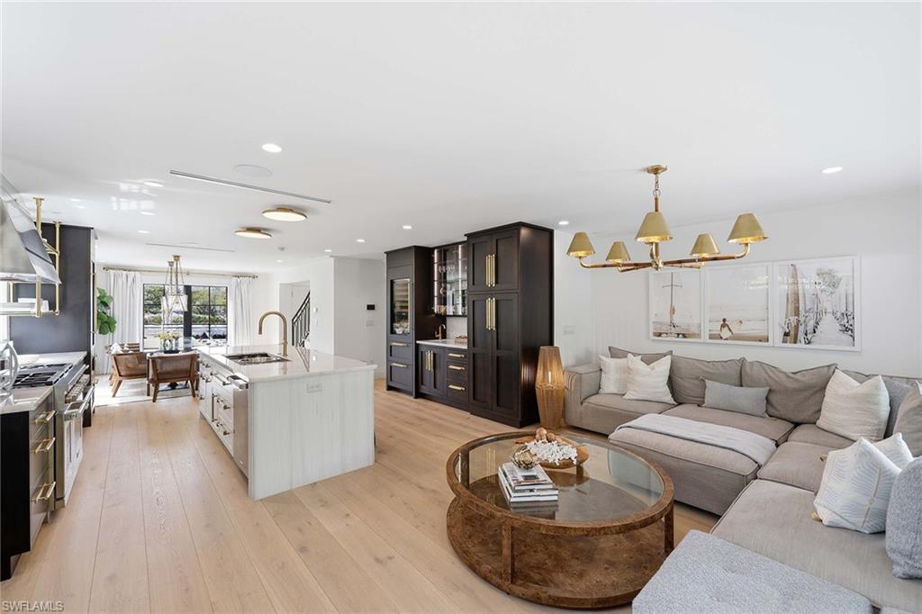 OLDE NAPLES - Residential