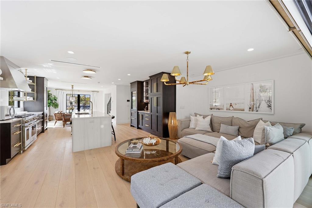 OLDE NAPLES - Residential