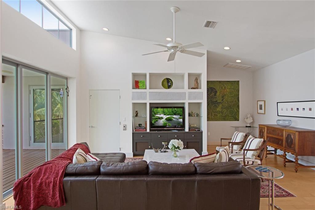 PALM ISLES - Residential