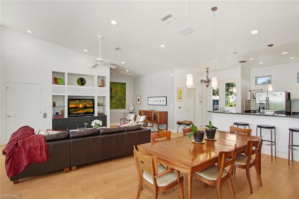 PALM ISLES - Residential