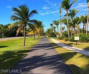 KREAMERS AVOCADO SUBD - Land