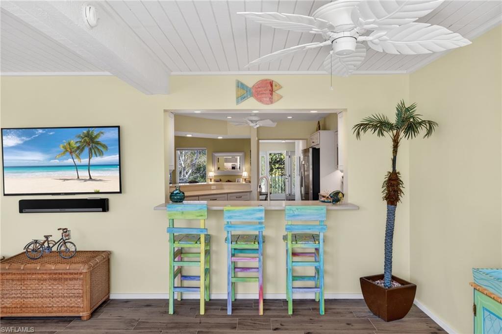 SANIBEL BAYOUS - Residential