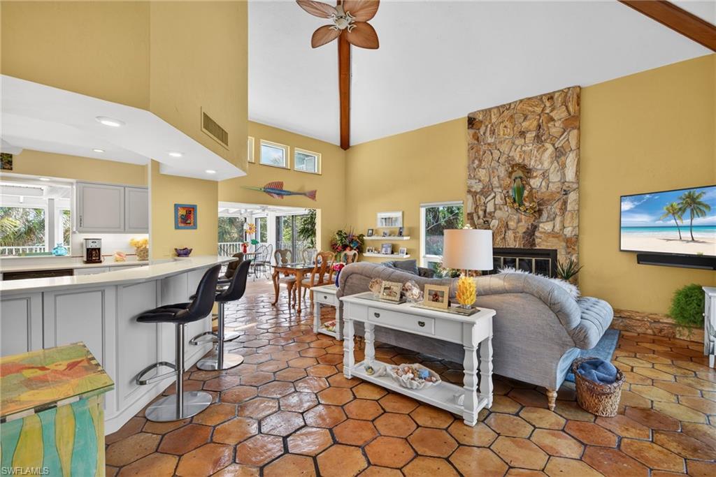 SANIBEL BAYOUS - Residential