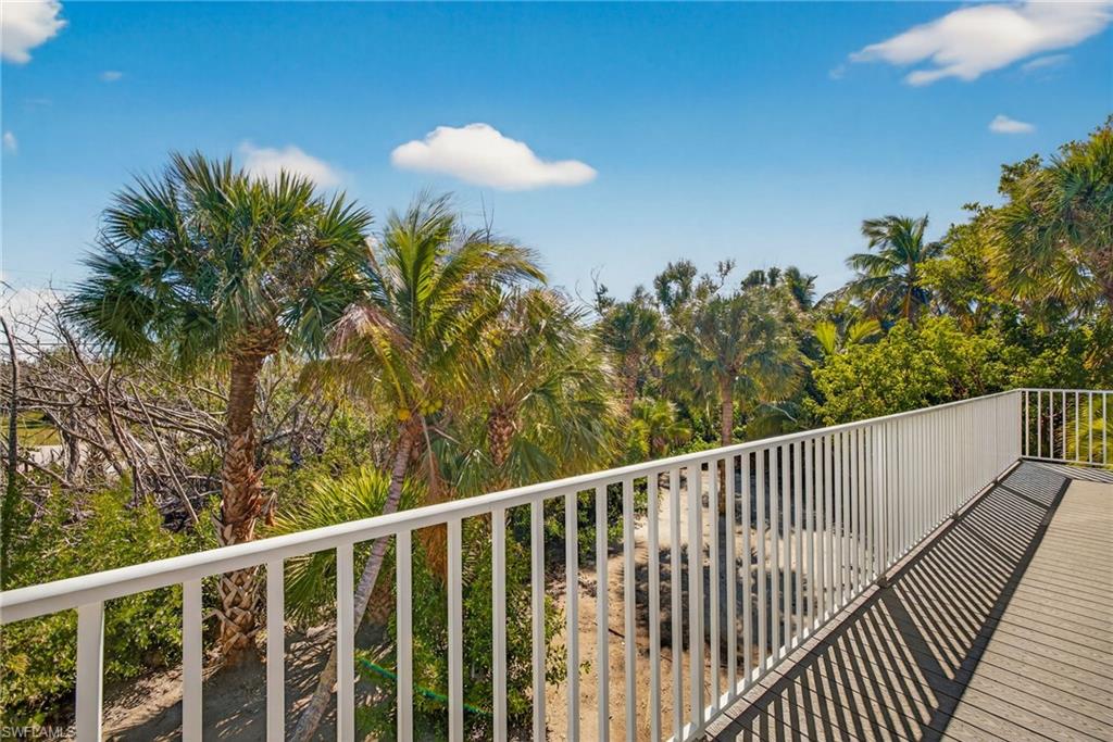 SANIBEL BAYOUS - Residential