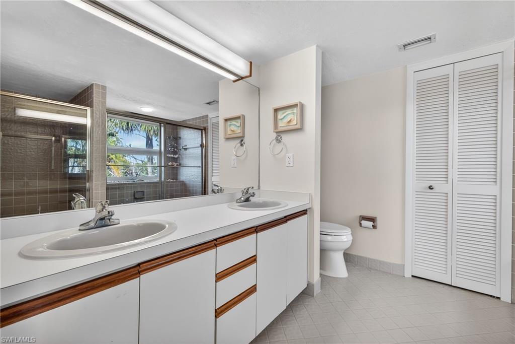 SANIBEL BAYOUS - Residential