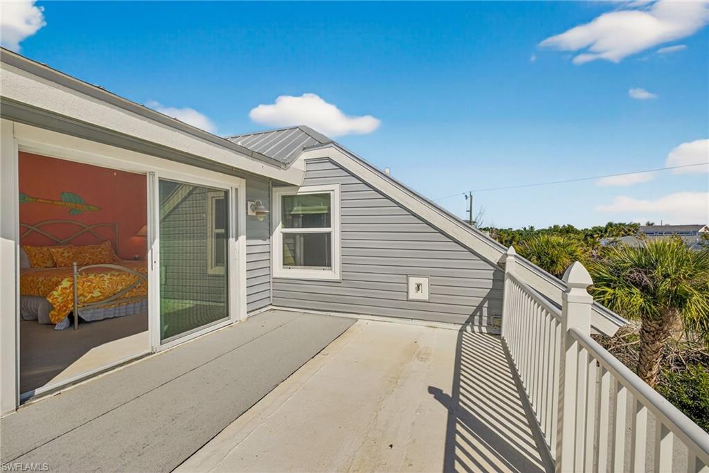 SANIBEL BAYOUS - Residential