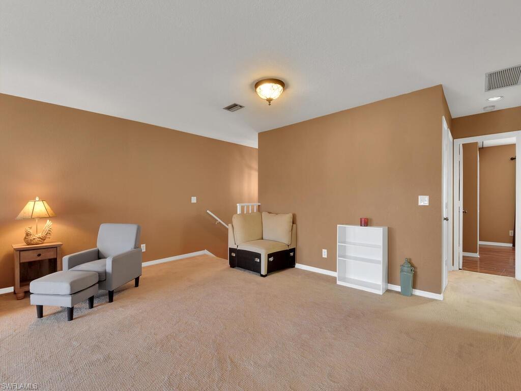 TRAFALGAR SQUARE - Residential