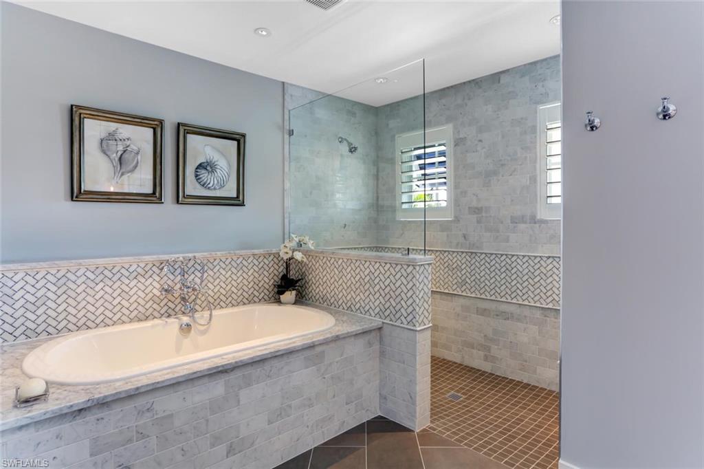 SOUTHPORT ON THE BAY - Residential