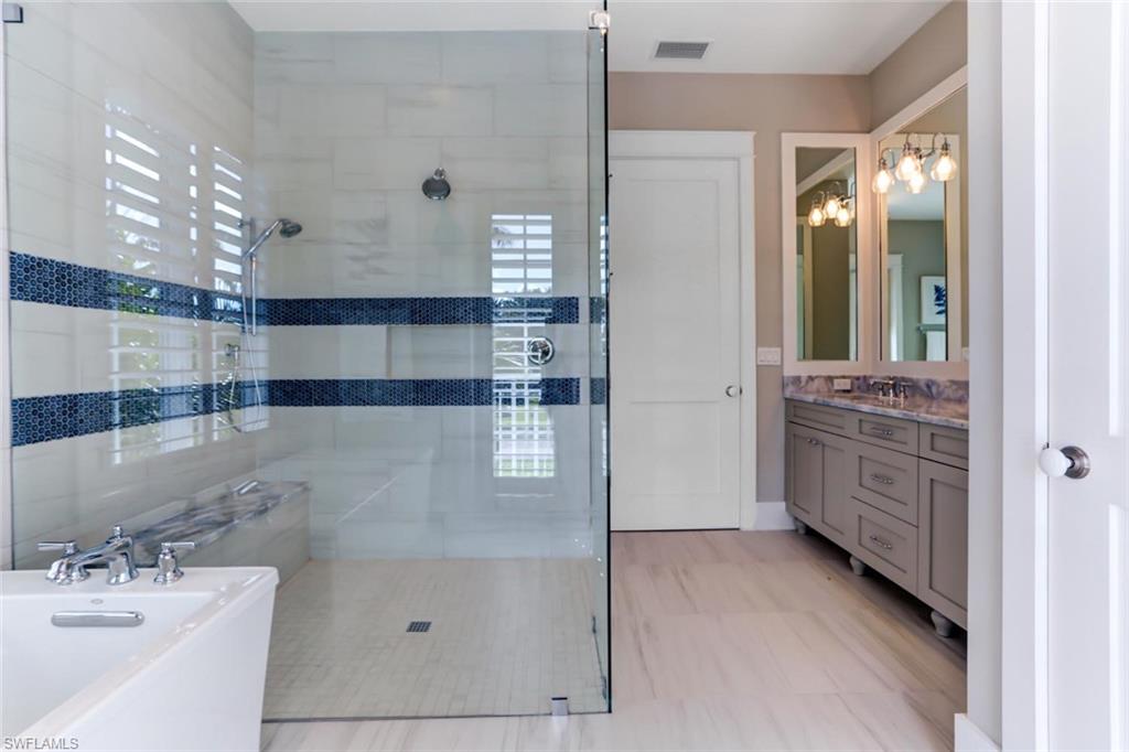 SOUTHPORT ON THE BAY - Residential