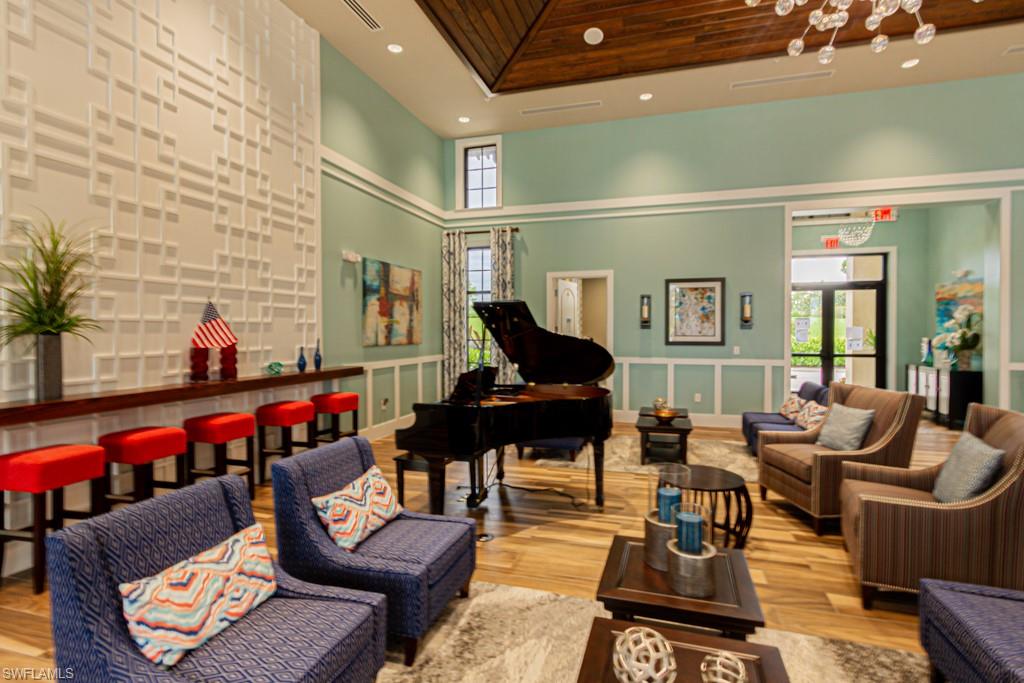 LAMORADA - Residential