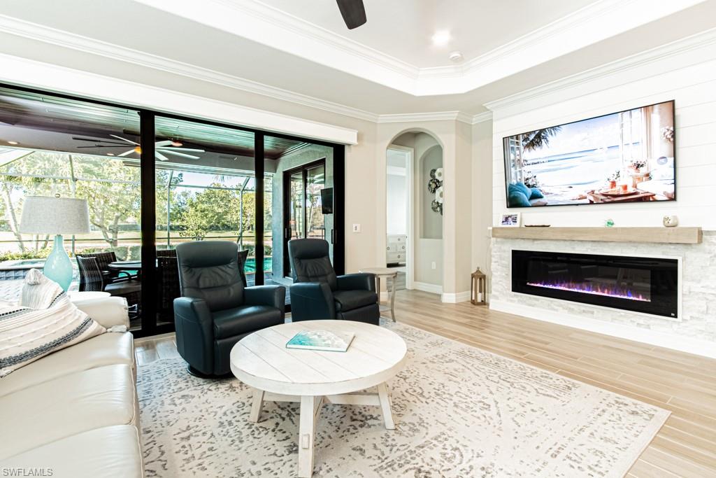 LAMORADA - Residential