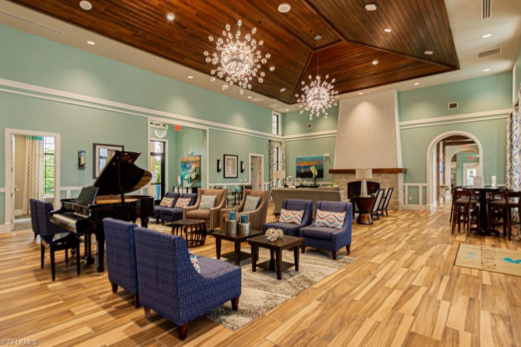 LAMORADA - Residential