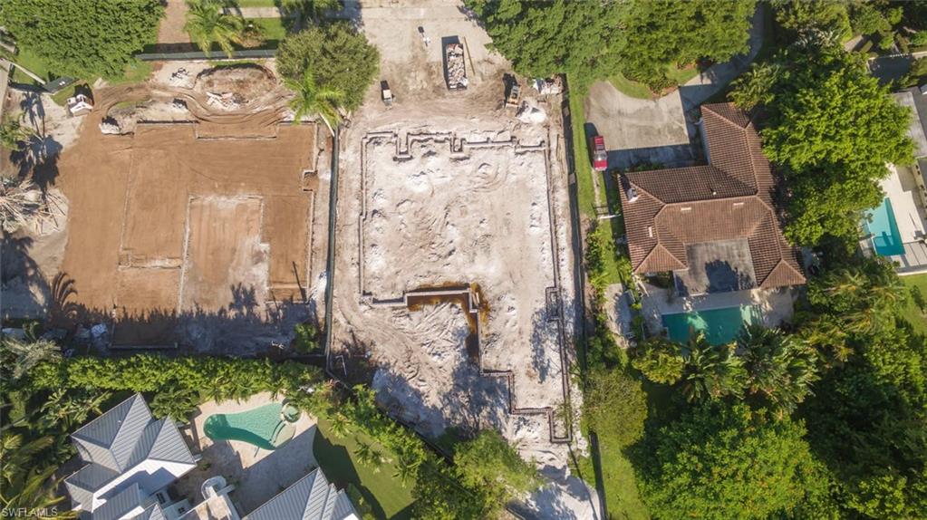 MOORINGS - Residential