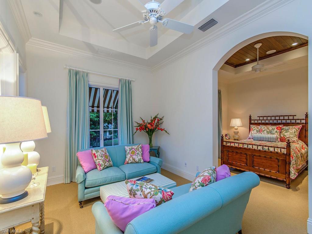 AQUALANE SHORES - Residential