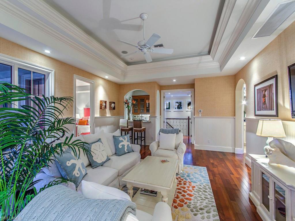 AQUALANE SHORES - Residential