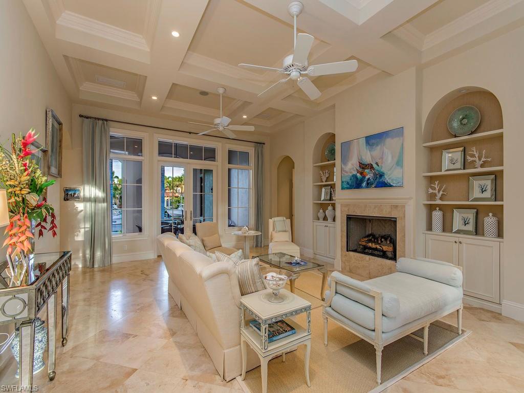 AQUALANE SHORES - Residential