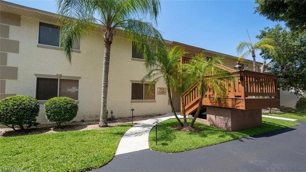 5410 16TH PL SW # B-1, NAPLES, FL 34116 - Image c899efec58cccac279efea3767fe6c35/4110698320