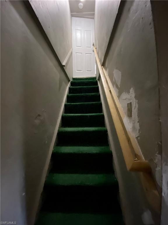 SUNCOAST LAKES UNRECORDED SUBDIVISON - Residential Lease