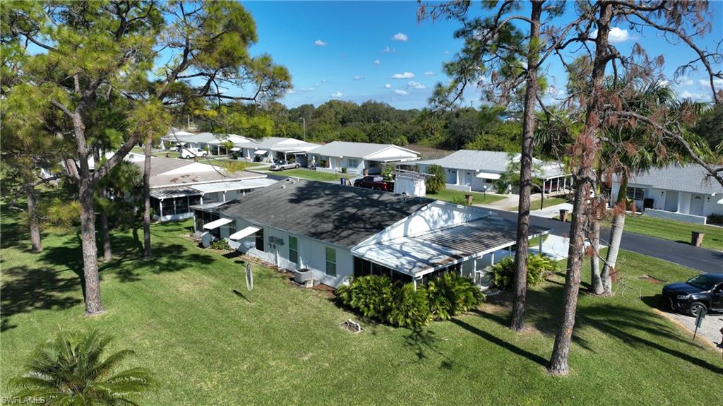 PINEWOOD CONDOMINIUM - Residential