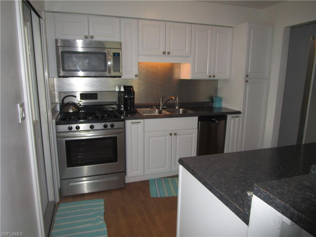 PINEWOOD CONDOMINIUM - Residential