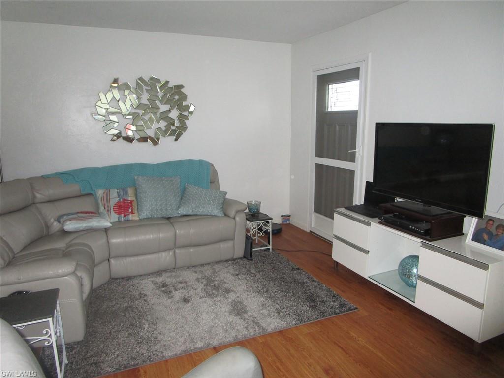 PINEWOOD CONDOMINIUM - Residential