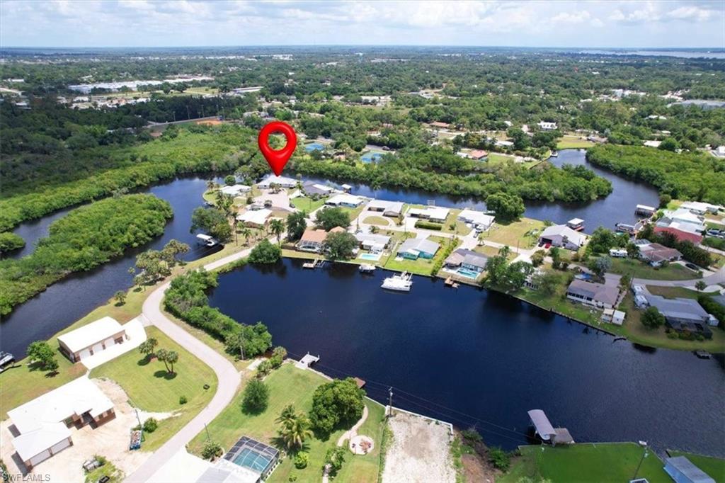BELLE AIRE LAGOON - Residential