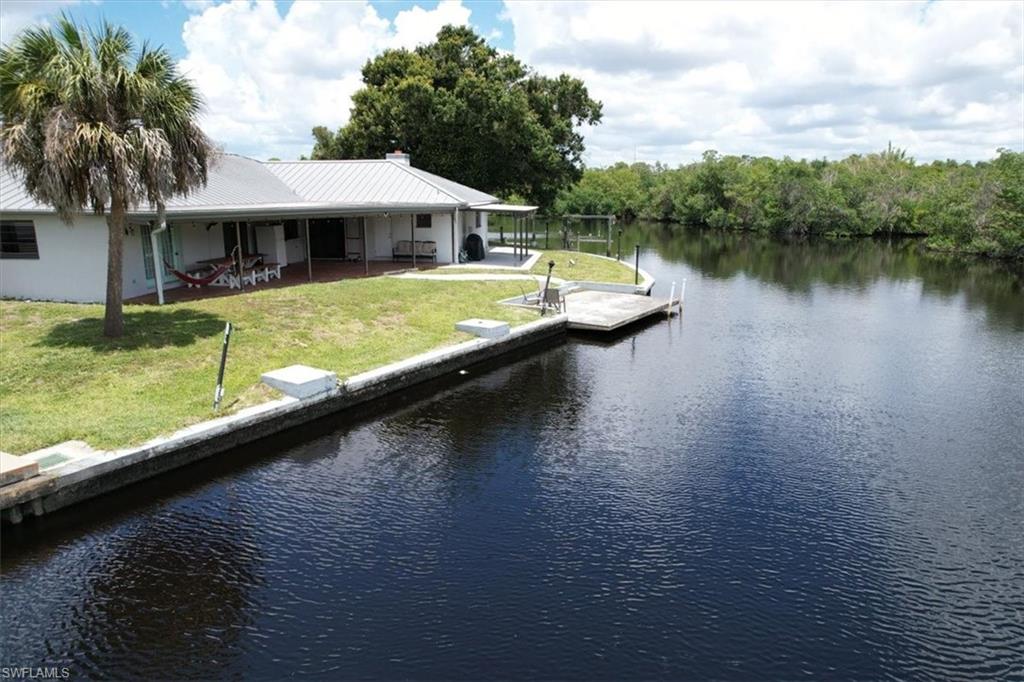 BELLE AIRE LAGOON - Residential