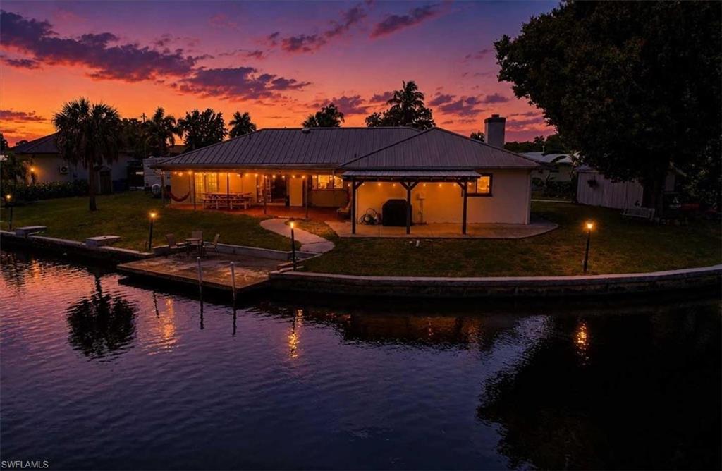BELLE AIRE LAGOON - Residential